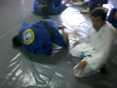CIMG5639 guilherme mendes vs tatao no treino