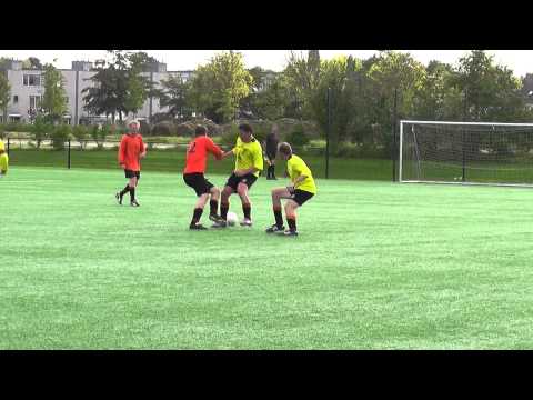 Opjestropdas 27 sept 2014 VV De Meern 7 - VV De Meern 8 com 1-1 kusje erop?