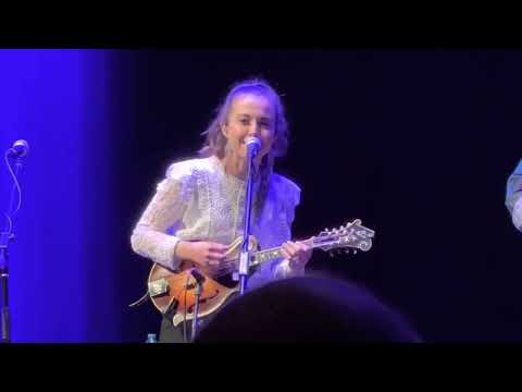 Sierra Hull w/ Bela Fleck “Dark As The Night”