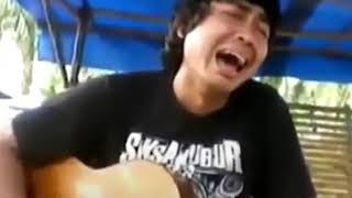 Download lagu Pengamen baju lebaran part1 mp3 Download lagu Pengamen baju lebaran part1 mp3