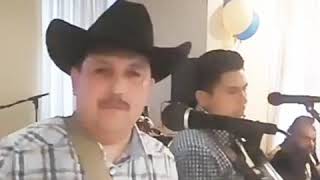 Besos y cerezas de Ramón Ayala