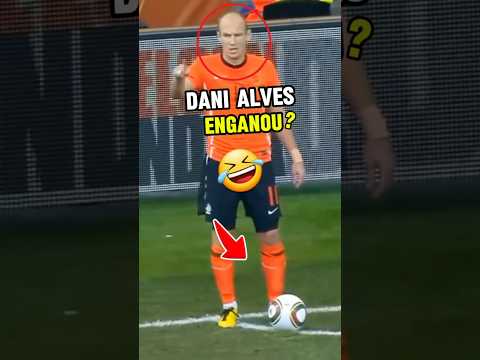 O DIA QUE DANI ALVES ENGANOU O SEU ADVERSARIO!🤣👏🏼🇧🇷#copadomundo #fifaworldcup