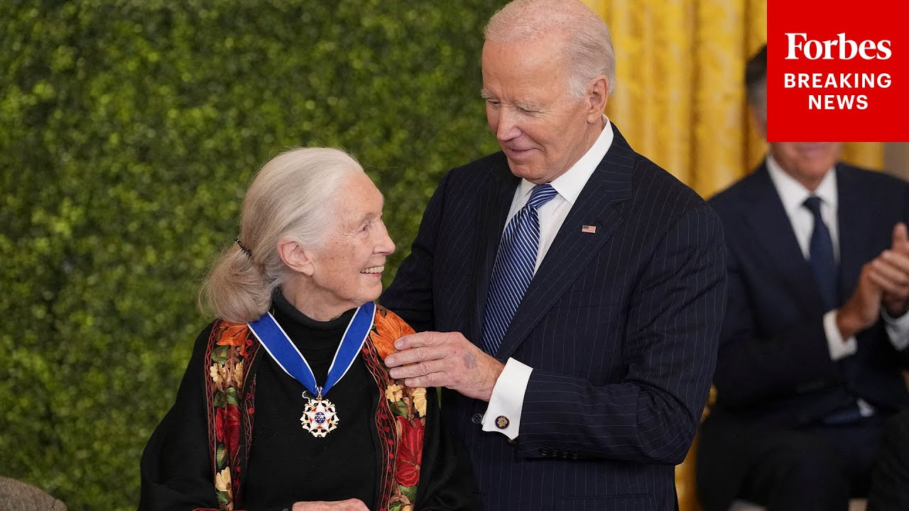 Jane Goodall Awarded Presidential Medal of Freedom