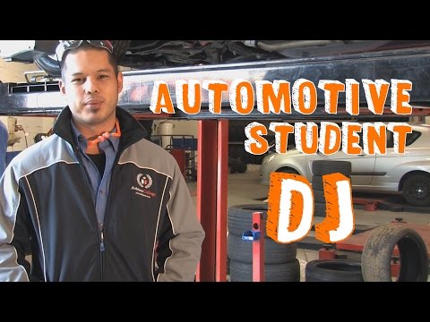 Automotive Student | Ashton College in Melbourne