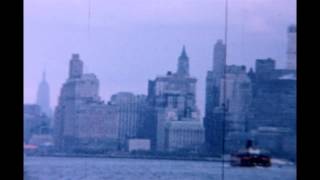 preview picture of video 'US Naval Vessel Arriving in New York City'