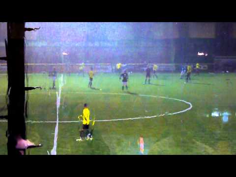 Regen tijdens bekerwedstrijd de Blokkers - Westfriezen