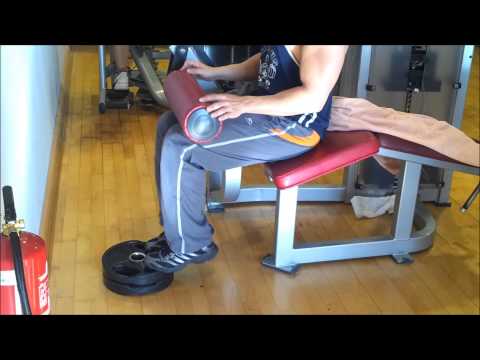 Ejercicio para sóleo en máquina femoral