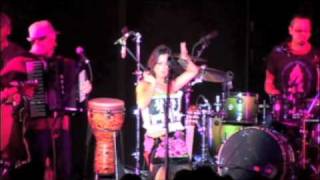 Lila Downs at ¡Globalquerque! (Clip 7 - Shake Away)