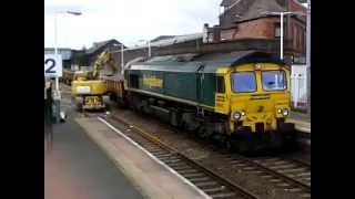 preview picture of video 'Earlestown Station, Newton le Willows 16.6.2013 - track maintenance & engineering works'