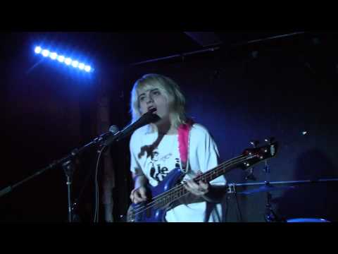 SKATING POLLY :FUZZ STEILACOOM CD CONCERT  3of 4