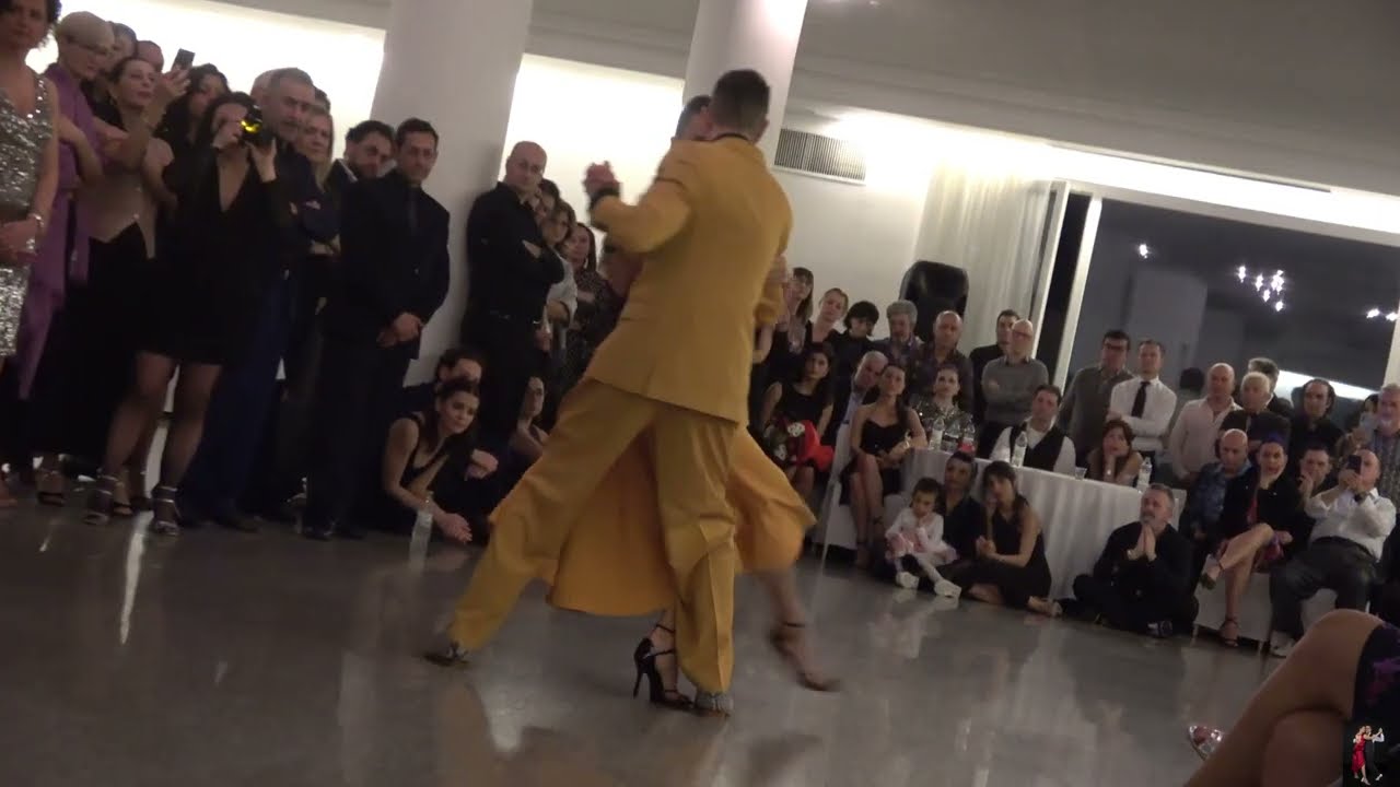 Video thumbnail for Michael Nadtochi y Elvira Lambo - Volevo scriverti da tanto - Mina - 24.02.2024 4.4 - Bari - Italia