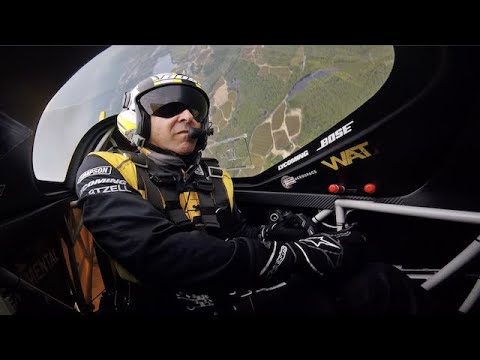 AIRSHOWS & AEROBATICS: Customizing Extra 330SC