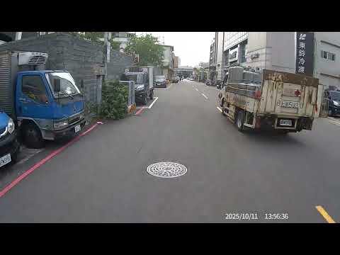 TDF-8186　TDW-1295 紅線停車，不打雙黃燈或放置警告標誌。