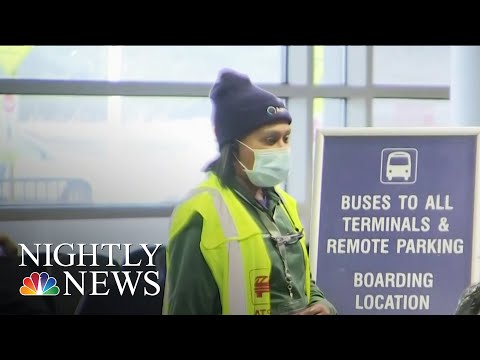 癌症患者被送下飛機的消息傳開後，人們對癌症患者的恐懼越來越大，美國NBC晚間新聞報道了這一消息。 (Sick Passenger Escorted Off Baltimore Flight As COVID-19 Fears Grow | NBC Nightly News)