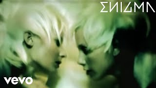 Kadr z teledysku Gravity tekst piosenki Enigma