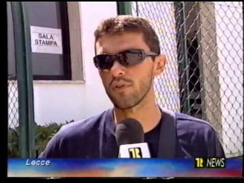 Intervista al nuovo capitano del Lecce Luigi Piangerelli nell'agosto 2002