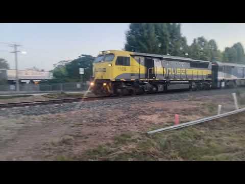 1106 GL109 VL362 on  QUBE train 3/3/22