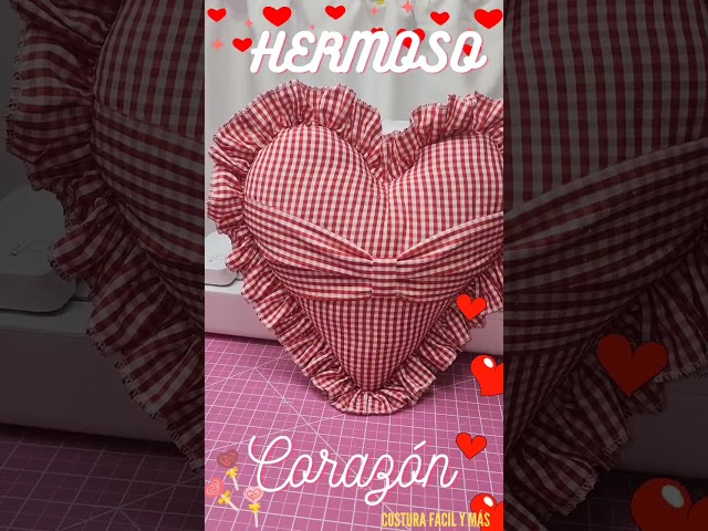 Vídeo relacionado con Yhoelata Cojin Corazon, Rojo Cojines Peluche Corazon, Grande Almohada en Forma de Corazón Cojín Sofa Personalizado, Cojines Cama Decorativos Aesthetic, Regalo 37x47cm