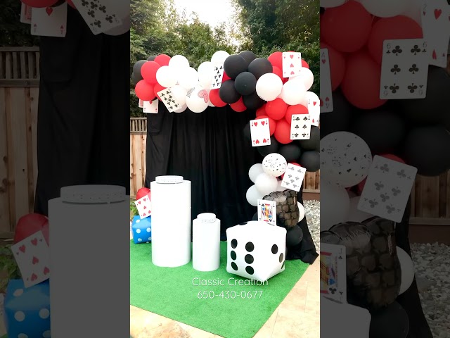 Vídeo relacionado con 67 piezas Poker Decoraciones de Cumpleaños - Platos de póquer, servilletas, tazas, manteles y decoraciones colgantes para 20 invitados Poker Casino Night Party Accesorios
