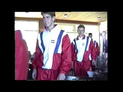 Presentatie Barry Hughes t g v  opening bestuurskamer MSV 19 1991