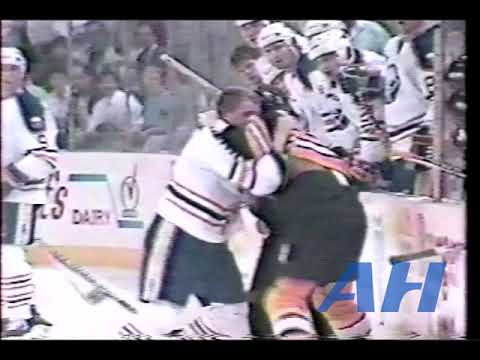 NHL Oct. 29, 1989 Rob Ray,BUF v Nevin Markwart,BOS Buffalo Sabres Boston Bruins
