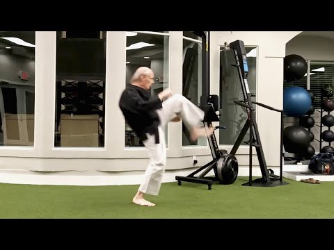 Tracking Leg: Front Kick w/rear leg – Sensei Rod Lindgren