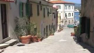 preview picture of video 'Campo nell'Elba - Marina di Campo'