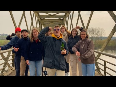 Videoclip de Loin devant (Live) — Francis Cabrel