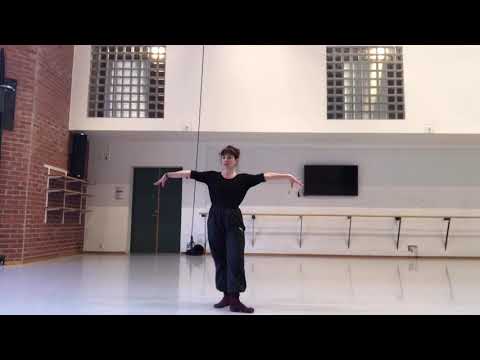 Quarantine Ballet. Adagio. Centre