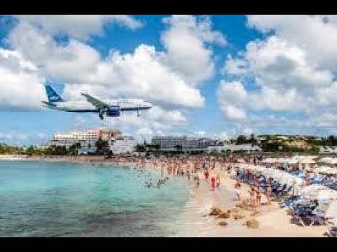 Amazing Plane landing and take-off /Famous Plane Spotting Beach / हवाई जहाज़ बीचसे उड़ता और उतरता है