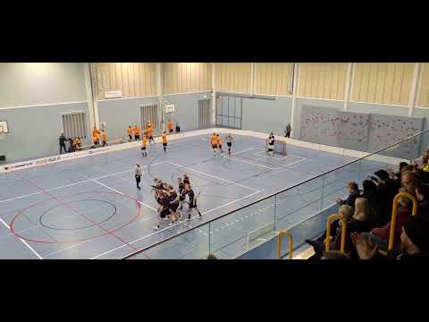 Janne Reittu tekee Lieksan Innon voittomaalin Hyvinvointikeskus Liehussa 27.11.2024.