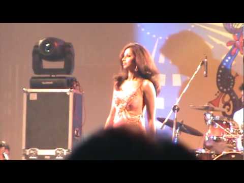 shreya ghoshal in bengaluru habba 4.MPG