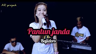 Download lagu PANTUN JANDA....///Cover #live session #laras ayu #viraltiktok #koplo #bajidors gaaaskeun mp3 Download lagu PANTUN JANDA....///Cover #live session #laras ayu #viraltiktok #koplo #bajidors gaaaskeun mp3