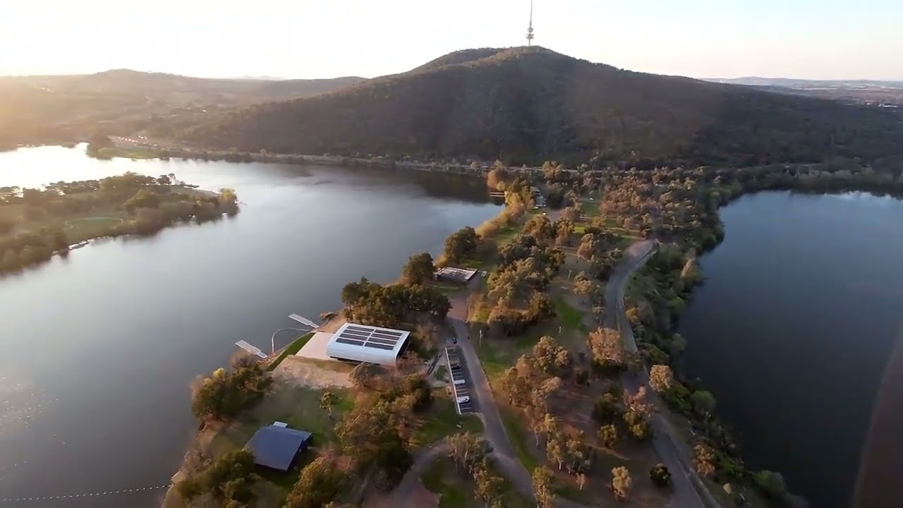 Experience the panoramic visuals of Black Mountain Peninsula.