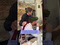 La sorpresa di GIANNI MORANDI per un NEOLAUREATO a Bologna