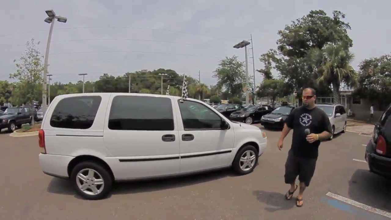 Autoline's 2005 Chevrolet Uplander Base Walk Around ...