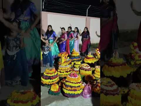 oo pilaga venkatesa #ytshorts #music #floksong #flowers