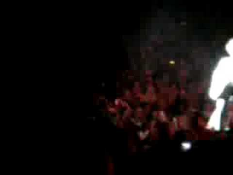 Jonas brothers- goodnight and goodbye(live) detroit