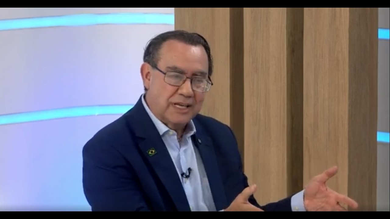 Augusto Cury defende mandato de 8 anos para ministros do STF e fala sobre relação com o Centrão