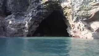 preview picture of video 'Kingfisher sighted in caves at Trevaunance Cove, St Agnes, Cornwall'