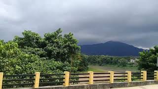 preview picture of video 'Edavana to nilambur road |The the river side is coverd with hills'