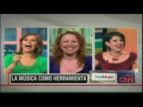 Políglota rusa explica como aprender idiomas con música en CNN (NotiMujer) - Susanna Zaraysky