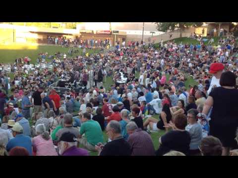 Video Apr 21, 6 41 16 PM   Getting ready for the show