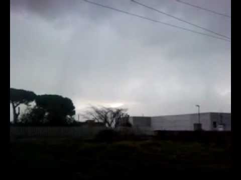 Fulmine colpisce linea aerea e si scarica in sottostazione