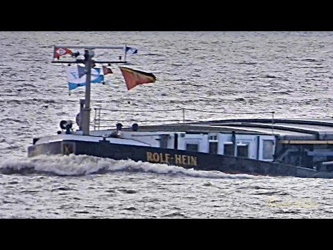 Schiffsbegegnung Binnenschiff GMS ROLF-HEIN DF3745 MMSI 211536840 Emden riverbarge meets car carrier