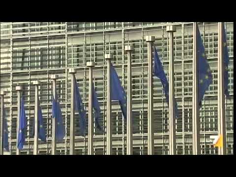 Precari, passa il decreto