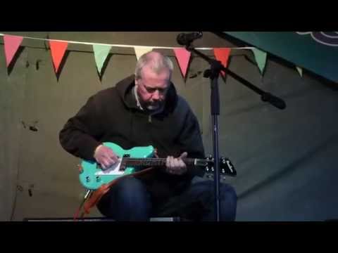 Andy Bole : . Live @ Cosmic Puffin Festival May 2014 CP7