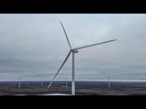 Niinimäen tuulivoimapuisto valmistunut (Drone ilmakuvaa)