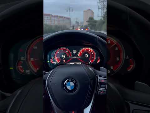 2017 BMW 520d M Sport. 0-100km. Nəzərinizə çatdırım ki yağışlı hava şəraitində çəkilib.