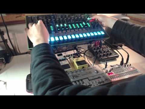 Roland TR-8 TT-303 acid test ver.3 [acid house]